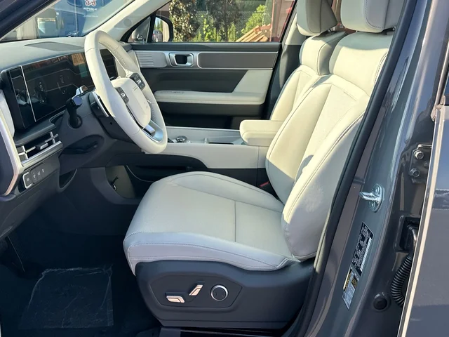 Nuevos HYUNDAI SANTA FE HYBRID à Estados chez autogozo