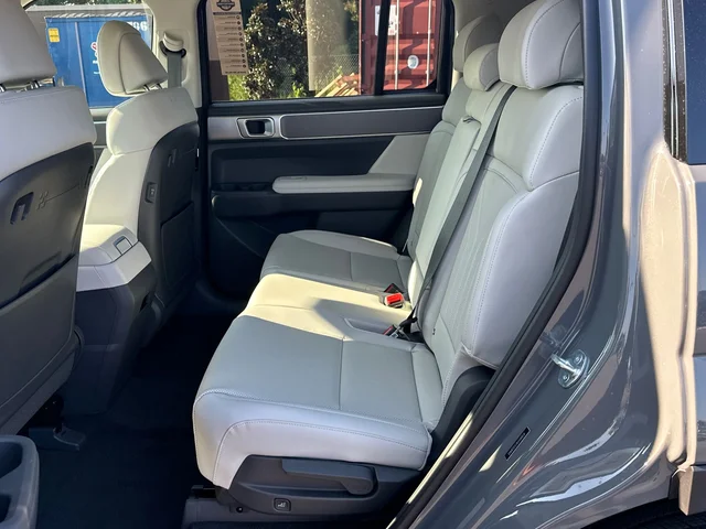 Nuevos HYUNDAI SANTA FE HYBRID à Estados chez autogozo