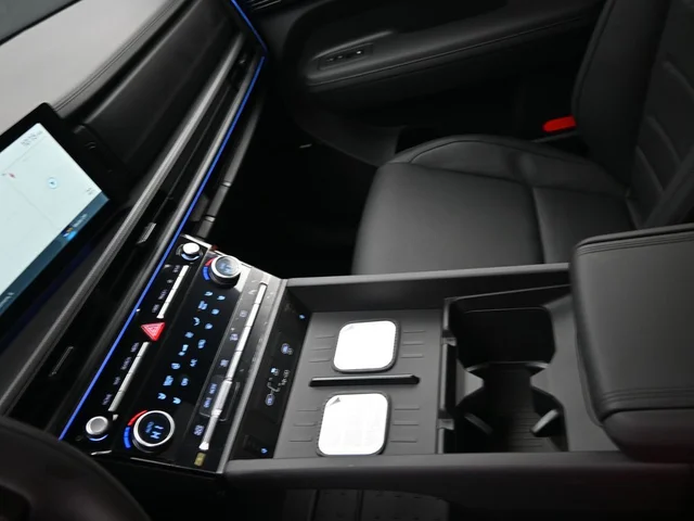 Nuevos HYUNDAI SANTA FE HYBRID à Estados chez autogozo