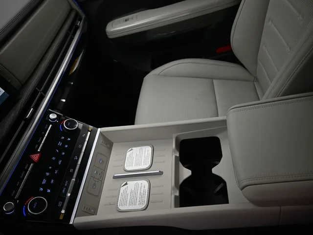 Nuevos HYUNDAI SANTA FE HYBRID à Estados chez autogozo