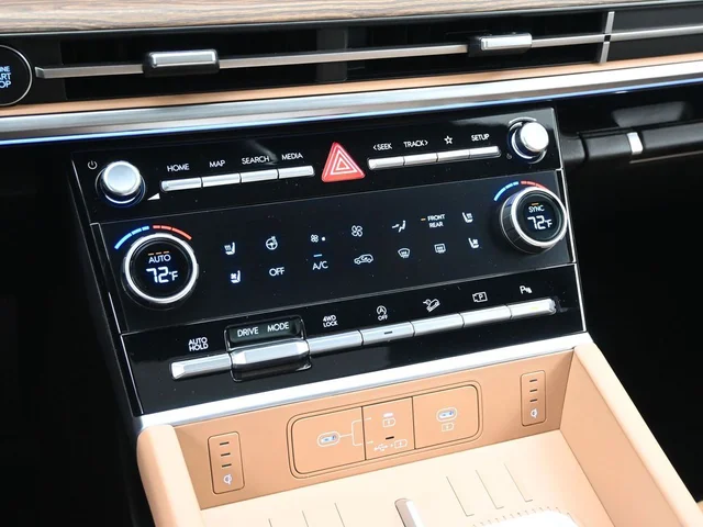 Nuevos HYUNDAI SANTA FE à Estados chez autogozo