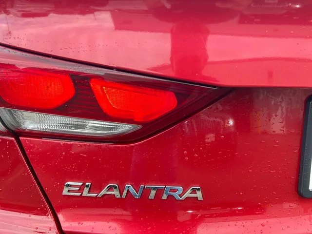 SEMINUEVOS HYUNDAI Elantra a Estados en autogozo