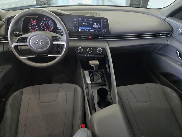 SEMINUEVOS HYUNDAI Elantra a Estados en autogozo