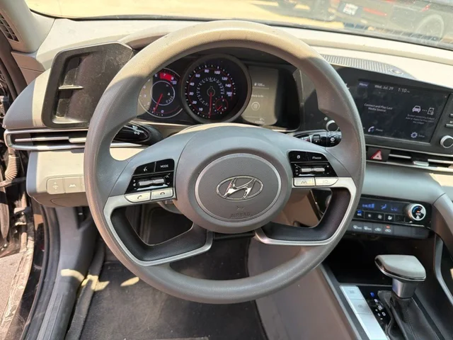 SEMINUEVOS HYUNDAI Elantra a Estados en autogozo