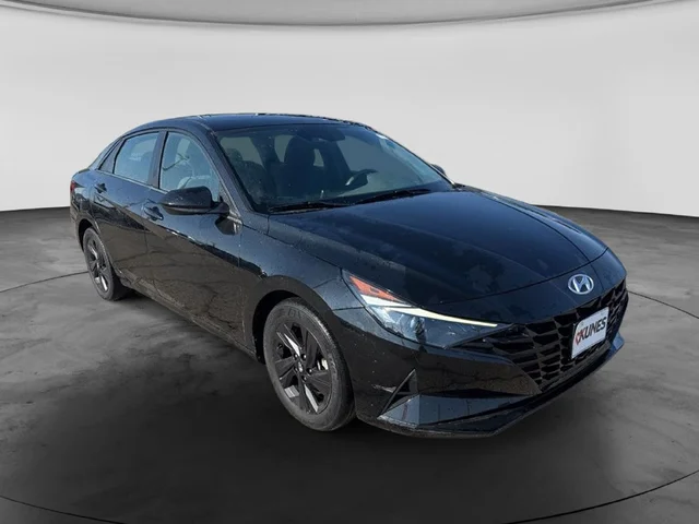 SEMINUEVOS HYUNDAI Elantra a Estados en autogozo