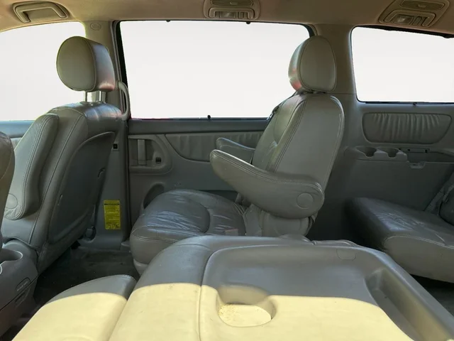 SEMINUEVOS TOYOTA Sienna a Estados en autogozo