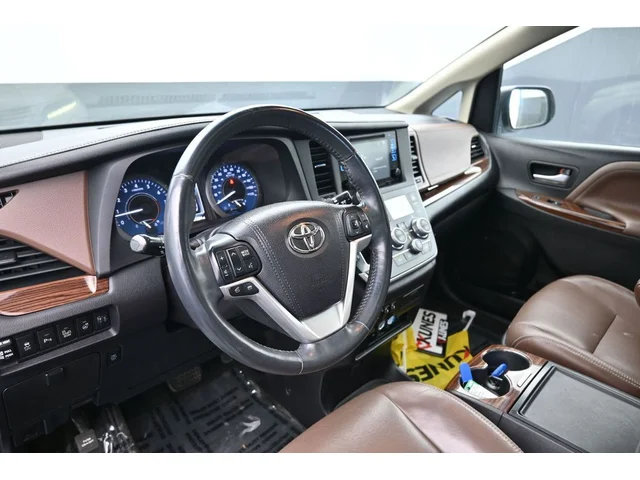 SEMINUEVOS TOYOTA Sienna a Estados en autogozo