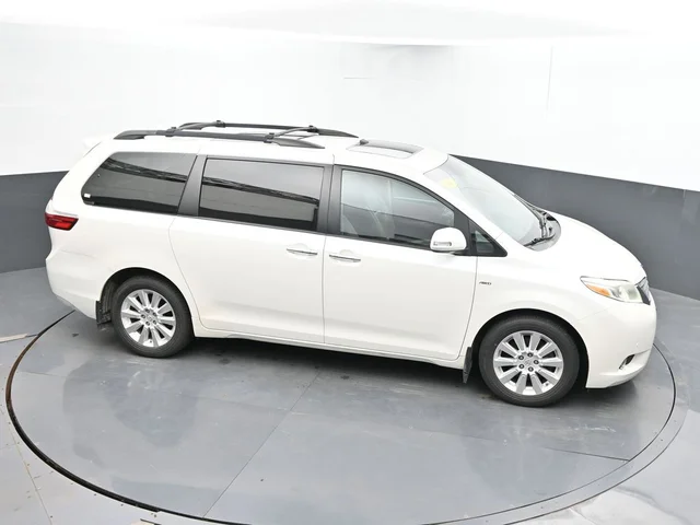 SEMINUEVOS TOYOTA Sienna a Estados en autogozo