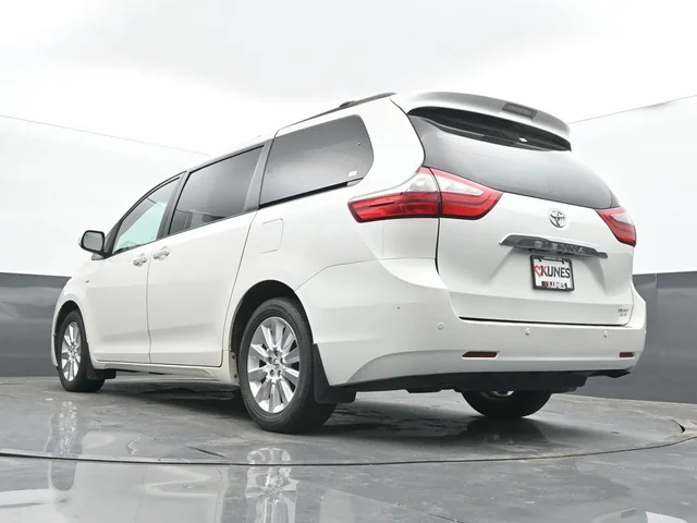 SEMINUEVOS TOYOTA Sienna a Estados en autogozo