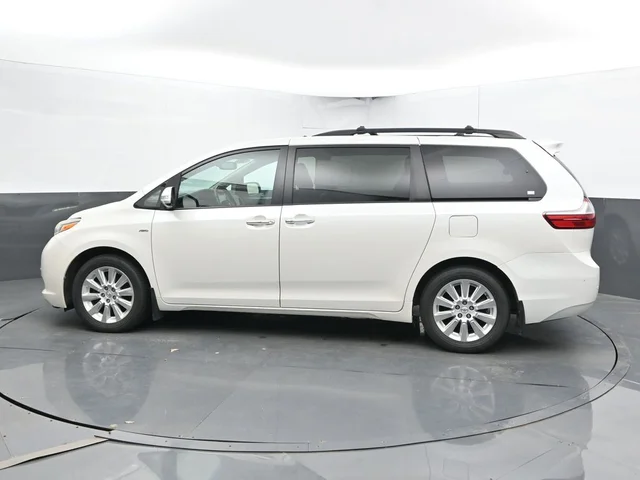 SEMINUEVOS TOYOTA Sienna a Estados en autogozo