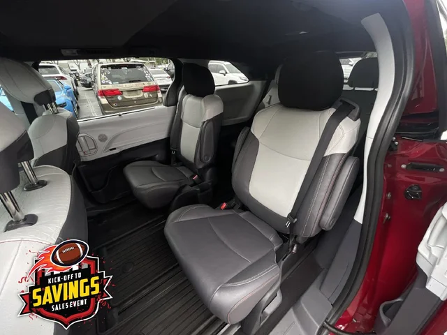 SEMINUEVOS TOYOTA Sienna a Estados en autogozo