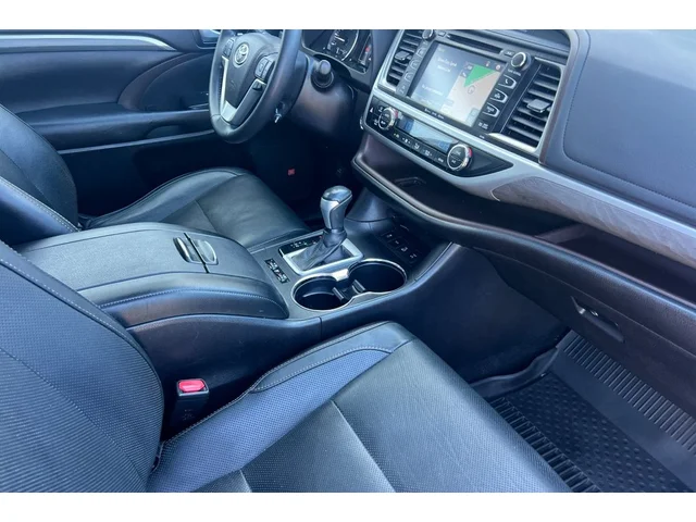 Pre-Owned TOYOTA Highlander at Anderson Honda in Palo Alto