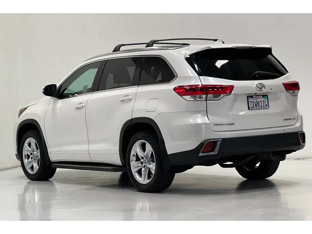 Pre-Owned TOYOTA Highlander at Anderson Honda in Palo Alto