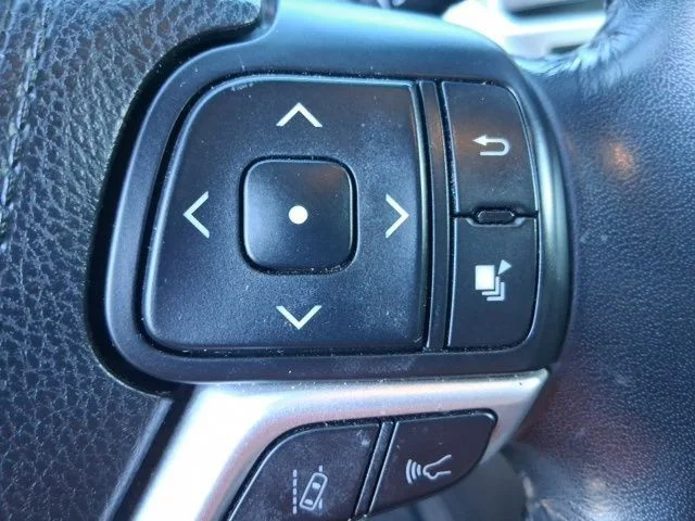 SEMINUEVOS TOYOTA Highlander a Estados en autogozo