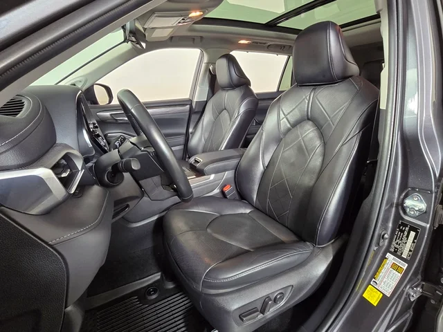 SEMINUEVOS TOYOTA Highlander Hybrid at Brainerd  in Dondelinger Chevrolet