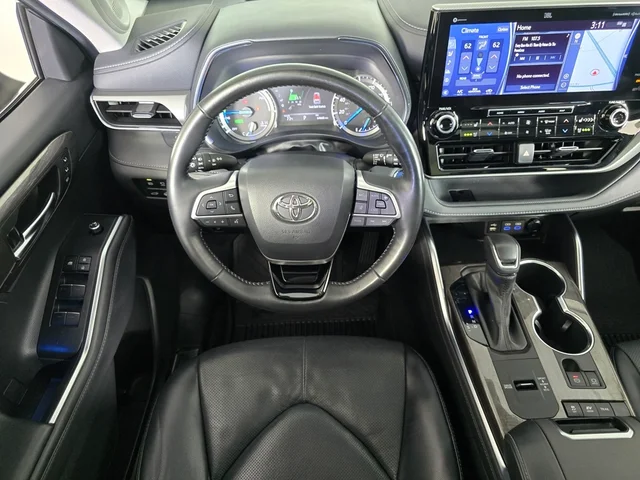 SEMINUEVOS TOYOTA Highlander Hybrid at Brainerd  in Dondelinger Chevrolet