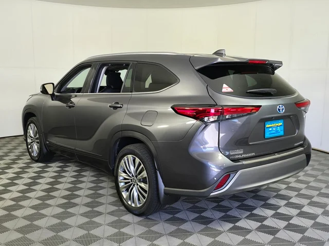 SEMINUEVOS TOYOTA Highlander Hybrid at Brainerd  in Dondelinger Chevrolet
