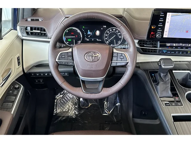 SEMINUEVOS TOYOTA Sienna at ELK GROVE in Elk Grove Buick GMC