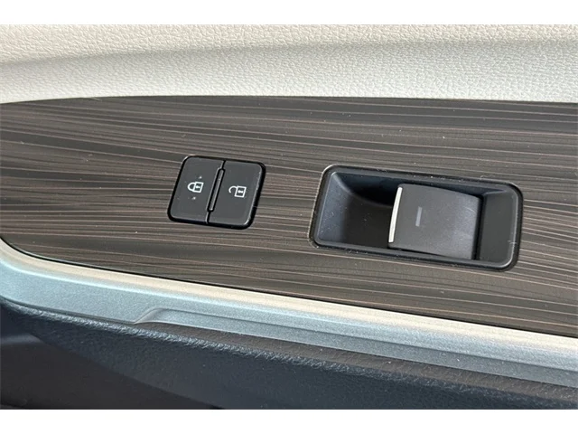 SEMINUEVOS TOYOTA Sienna at ELK GROVE in Elk Grove Buick GMC