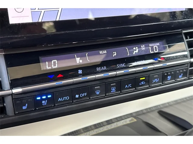 SEMINUEVOS TOYOTA Sienna at ELK GROVE in Elk Grove Buick GMC