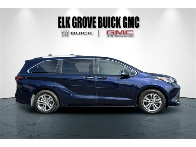 SEMINUEVOS TOYOTA Sienna at ELK GROVE in Elk Grove Buick GMC