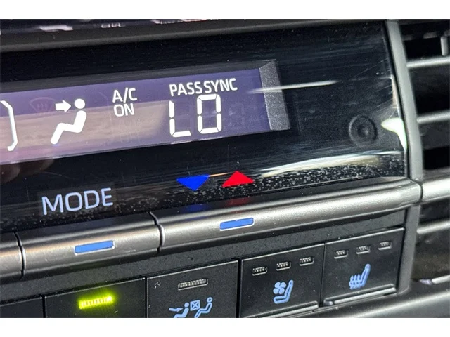 SEMINUEVOS TOYOTA Sienna at ELK GROVE in Elk Grove Buick GMC