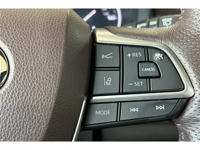 SEMINUEVOS TOYOTA Sienna at ELK GROVE in Elk Grove Buick GMC