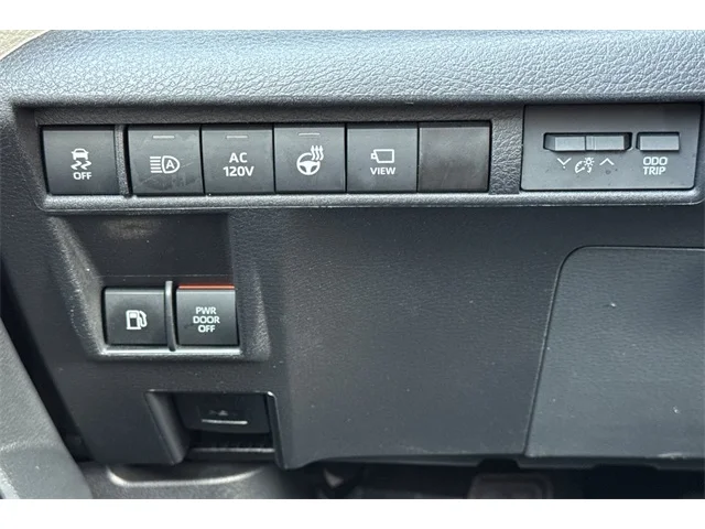 SEMINUEVOS TOYOTA Sienna at ELK GROVE in Elk Grove Buick GMC