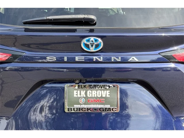 SEMINUEVOS TOYOTA Sienna at ELK GROVE in Elk Grove Buick GMC
