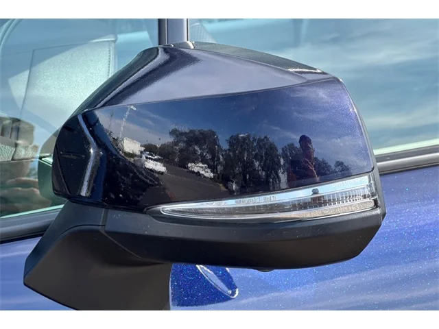 SEMINUEVOS TOYOTA Sienna at ELK GROVE in Elk Grove Buick GMC