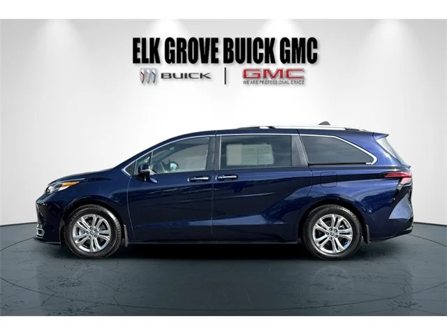 SEMINUEVOS TOYOTA Sienna at ELK GROVE in Elk Grove Buick GMC