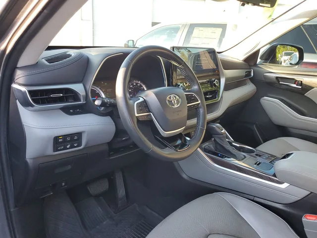 SEMINUEVOS TOYOTA Highlander Hybrid a Estados en autogozo