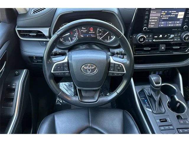 SEMINUEVOS TOYOTA Highlander at ELK GROVE in Elk Grove Buick GMC
