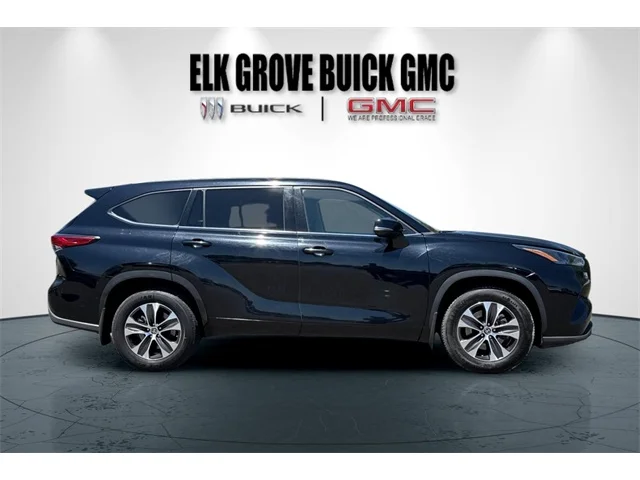 SEMINUEVOS TOYOTA Highlander at ELK GROVE in Elk Grove Buick GMC