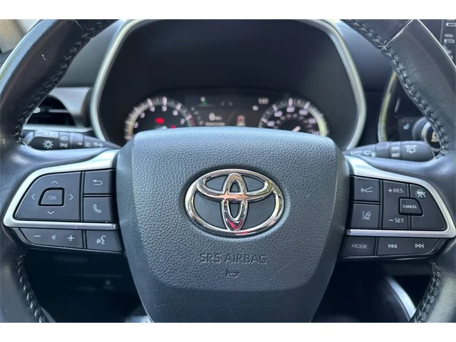 SEMINUEVOS TOYOTA Highlander at ELK GROVE in Elk Grove Buick GMC