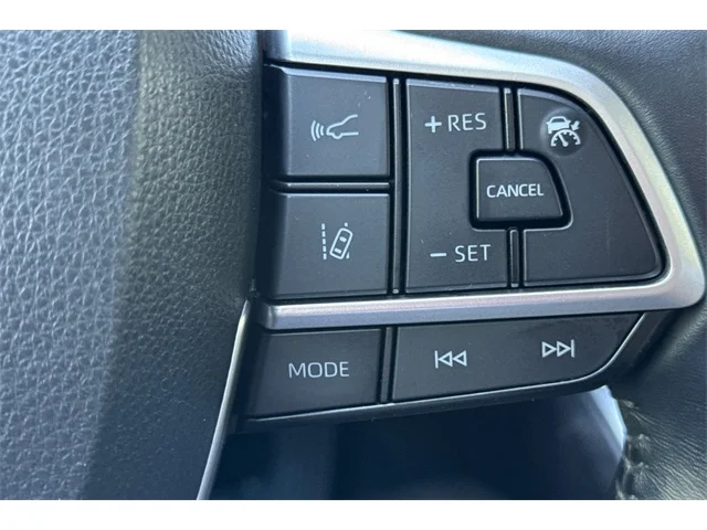 SEMINUEVOS TOYOTA Highlander at ELK GROVE in Elk Grove Buick GMC