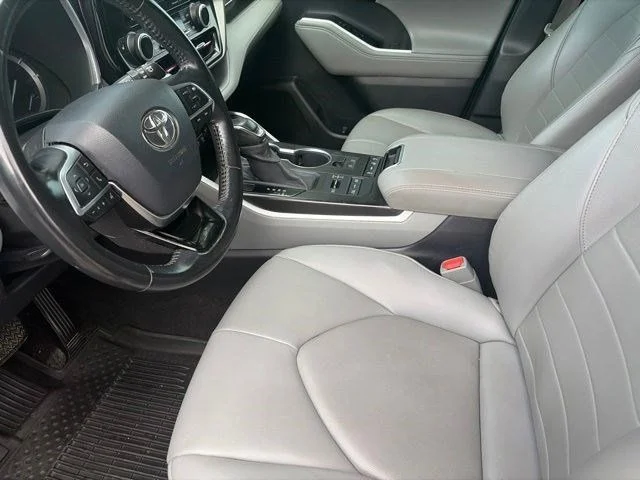 SEMINUEVOS TOYOTA Highlander a Estados en autogozo