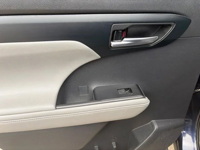 SEMINUEVOS TOYOTA Highlander a Estados en autogozo