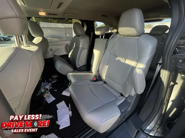 SEMINUEVOS TOYOTA Sienna a Estados en autogozo