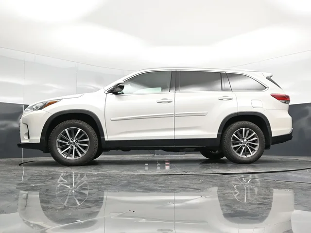 SEMINUEVOS TOYOTA Highlander a Estados en autogozo