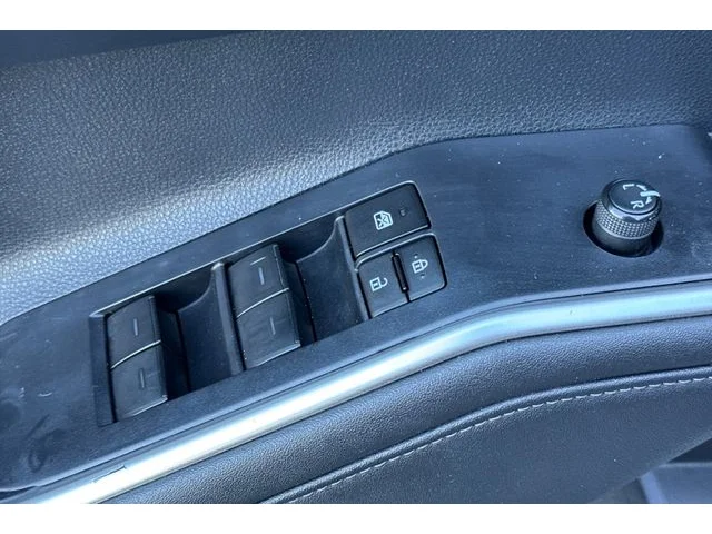 SEMINUEVOS TOYOTA Highlander at ELK GROVE in Elk Grove Buick GMC