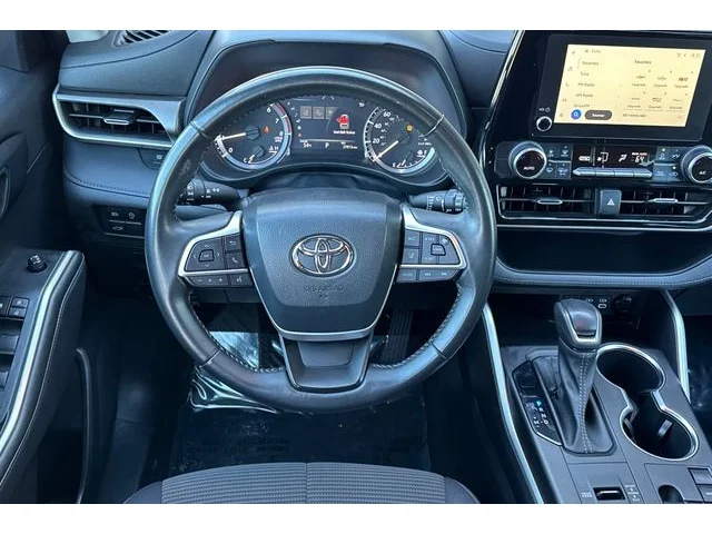 SEMINUEVOS TOYOTA Highlander at ELK GROVE in Elk Grove Buick GMC