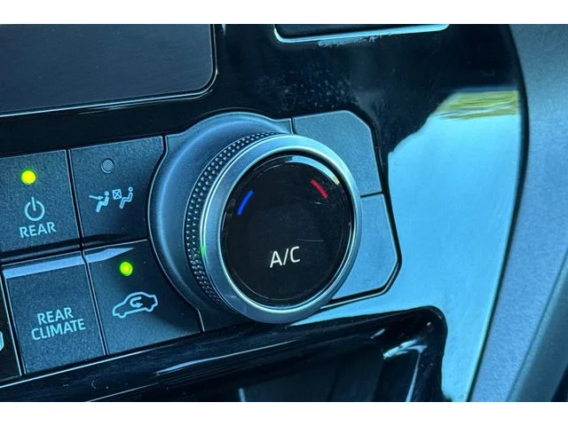 SEMINUEVOS TOYOTA Highlander at ELK GROVE in Elk Grove Buick GMC