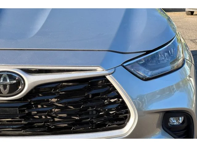 SEMINUEVOS TOYOTA Highlander at ELK GROVE in Elk Grove Buick GMC