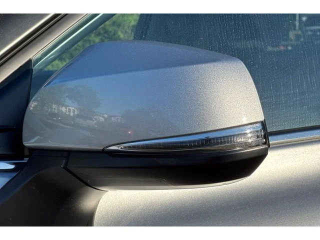 SEMINUEVOS TOYOTA Highlander at ELK GROVE in Elk Grove Buick GMC