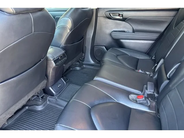 SEMINUEVOS TOYOTA Highlander at ELK GROVE in Elk Grove Buick GMC