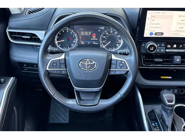 SEMINUEVOS TOYOTA Highlander at ELK GROVE in Elk Grove Buick GMC