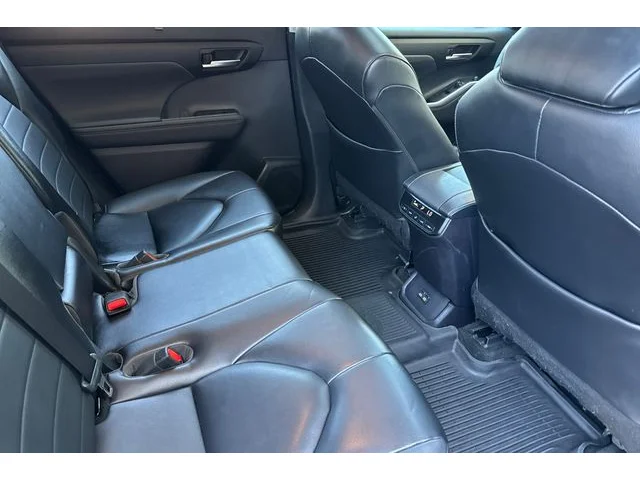 SEMINUEVOS TOYOTA Highlander at ELK GROVE in Elk Grove Buick GMC