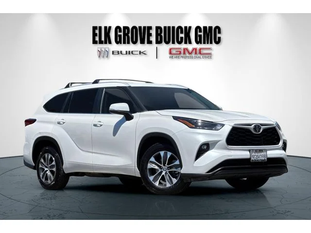 SEMINUEVOS TOYOTA Highlander at ELK GROVE in Elk Grove Buick GMC