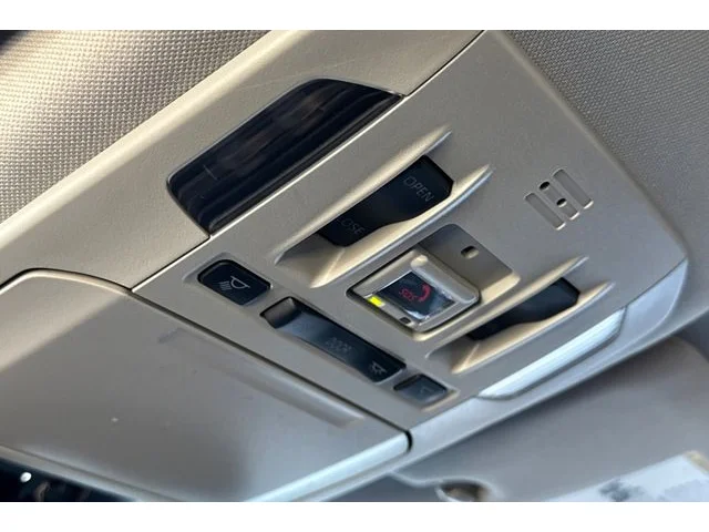 SEMINUEVOS TOYOTA Highlander at ELK GROVE in Elk Grove Buick GMC